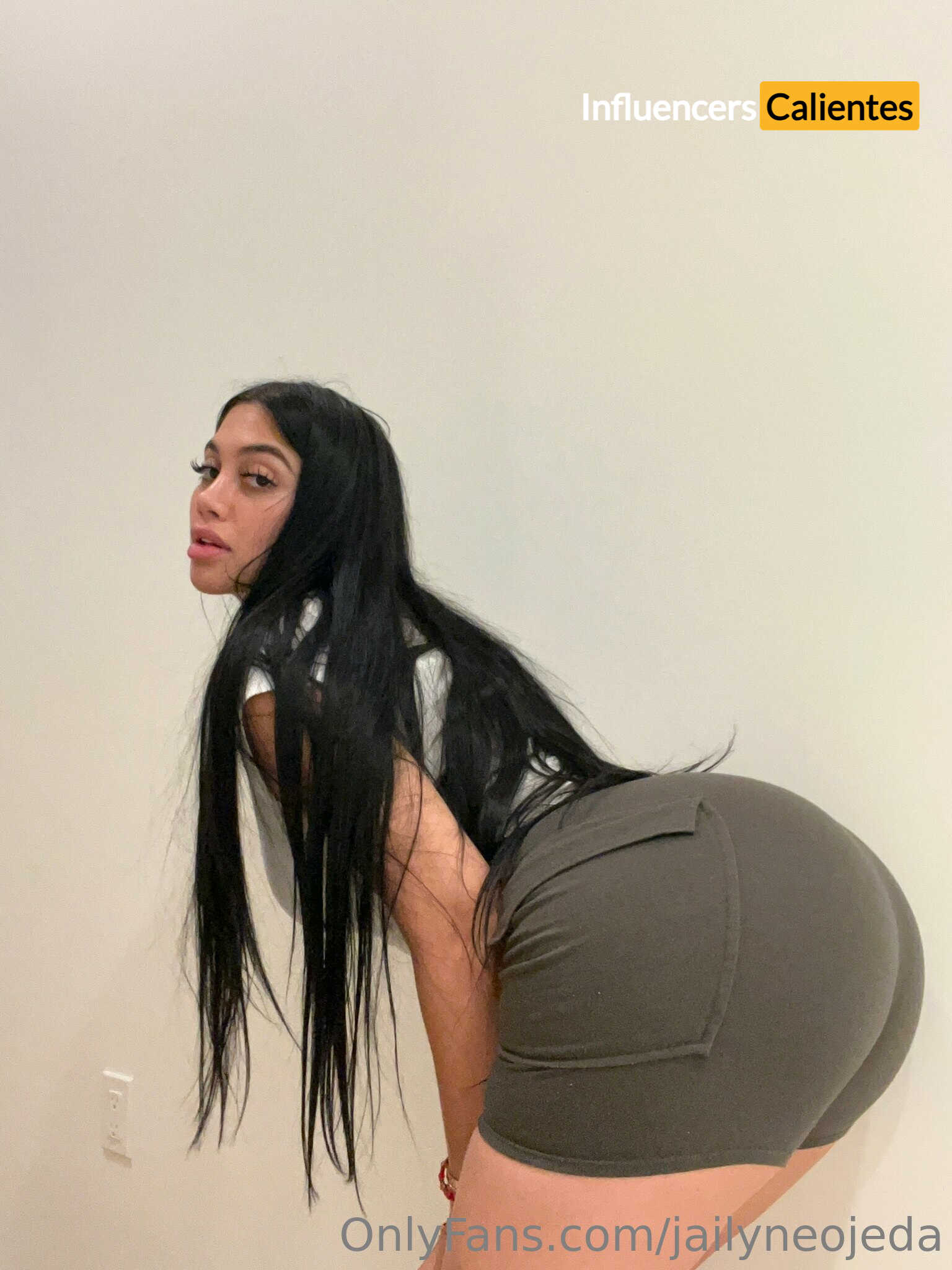 Jailyne Ojeda Nudes (149)