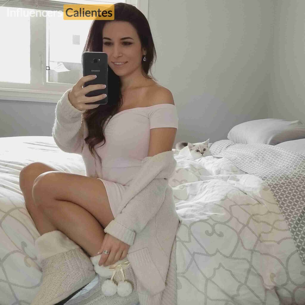 Alinity Nudes Influencerscalientes.com (49)