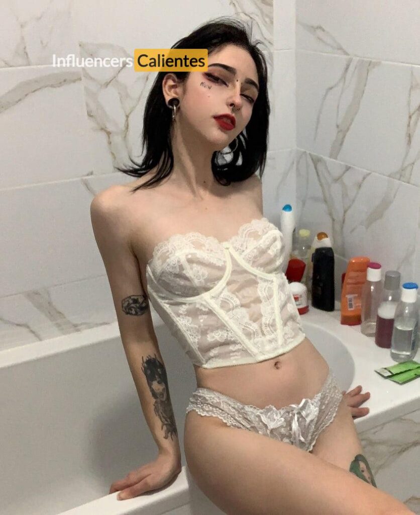 Cyberkirra Nudes Influencerscalientes.com (12)