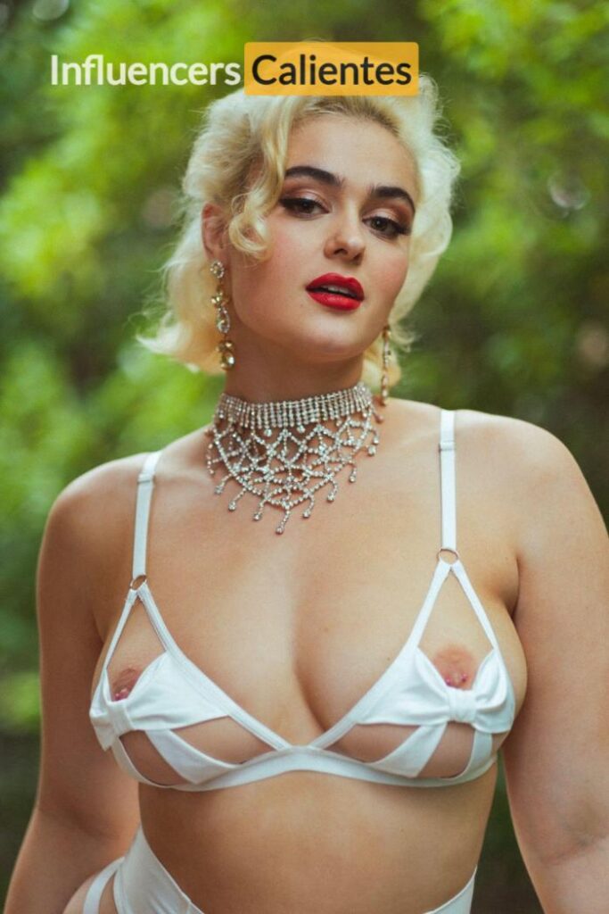 Stefania Ferrario Nudes Influencerscalientes.com (364)