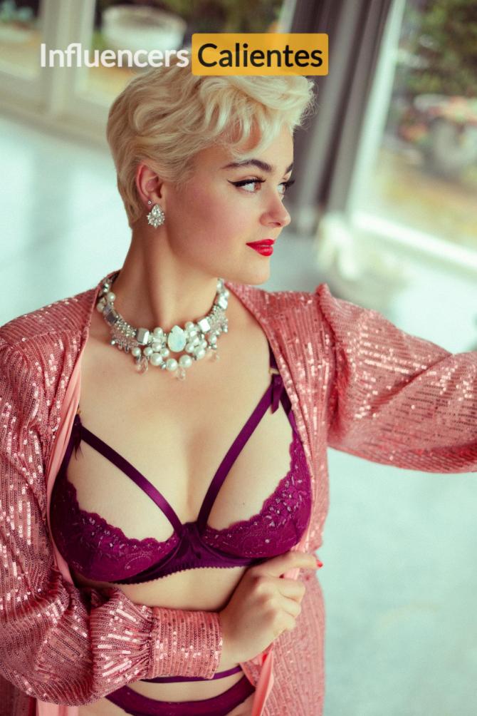 Stefania Ferrario Nudes Influencerscalientes.com (8)