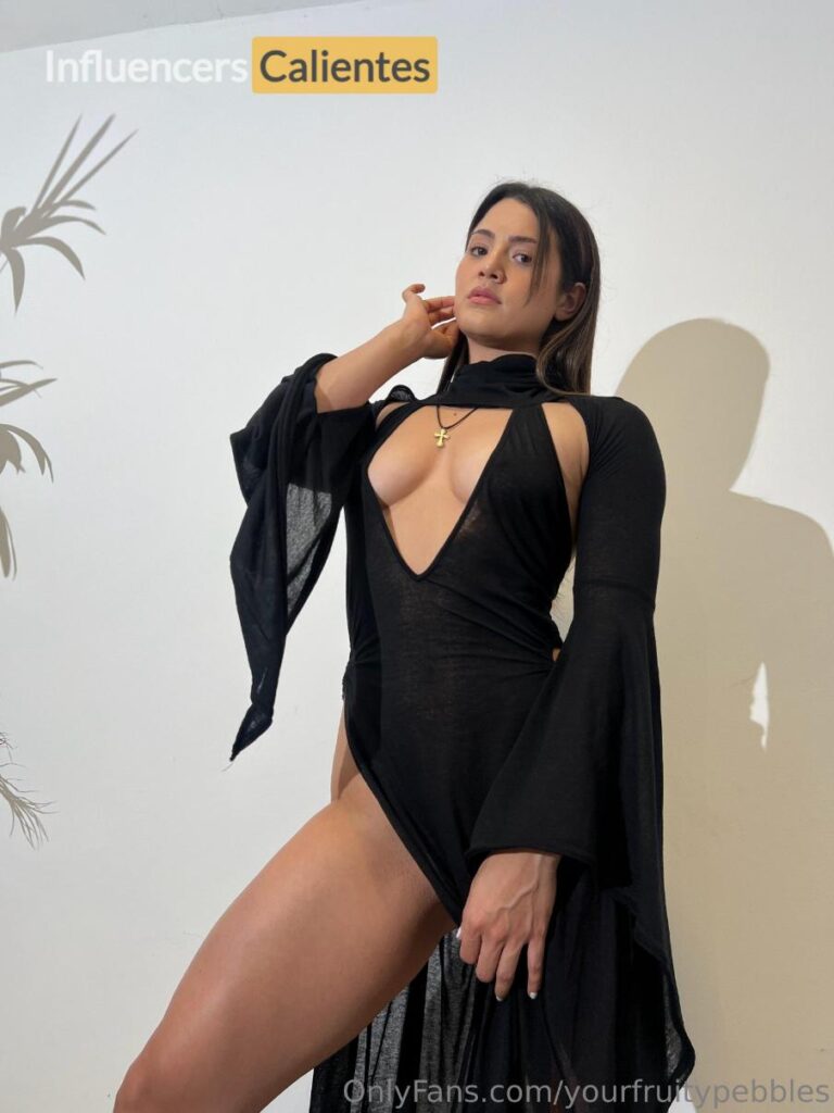 Taly Umaña Nudes Influencerscalientes.com (170)