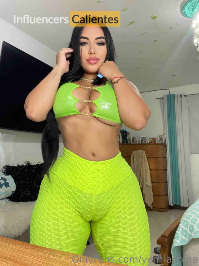 Yen Lachina Nudes Influencerscalientes.com (35)