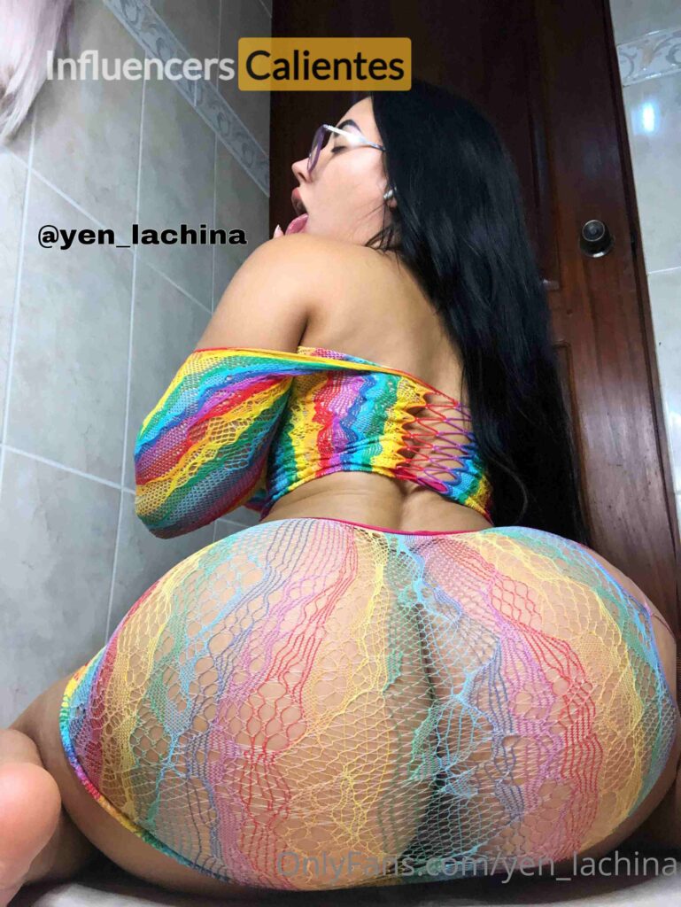 Yen Lachina Nudes Influencerscalientes.com (9)