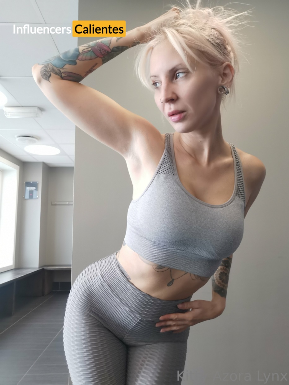 Manicpixiedreamwife Nudes Influencerscalientes.com (4)