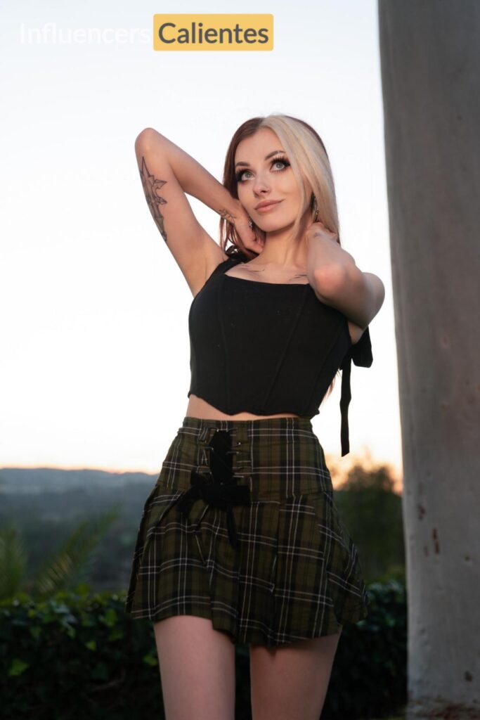 Rolyatistaylor Nudes Influencerscalientes.com (162)